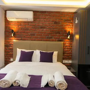 https://yellow-mansion.istanbul-turkeyhotels.com